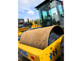 Compactador XCMG XS143: foto 2