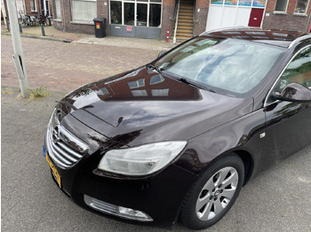 Coche OPEL