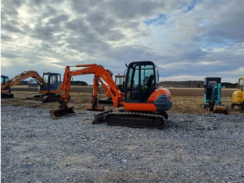 Miniexcavadora Case CX50 kallistajalla: foto 3