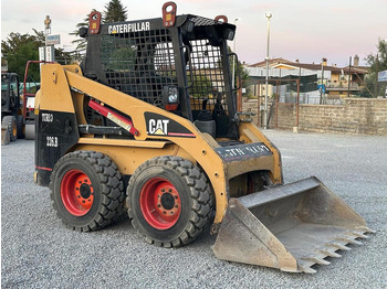 Minicargadora de cadenas CATERPILLAR 226B