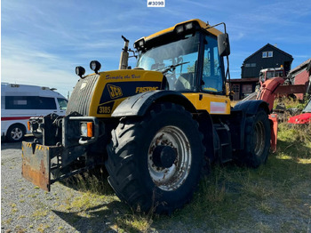 Tractor JCB