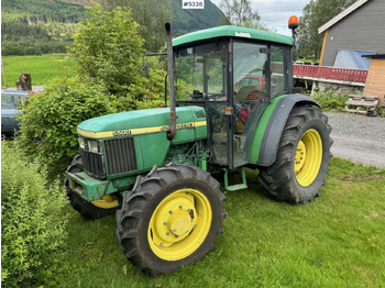 Tractor JOHN DEERE 2000 Series