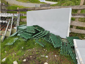 Equipo de construcción Iceland's Front Fence Barn Systems: foto 4