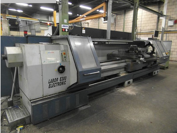 Torno de metal