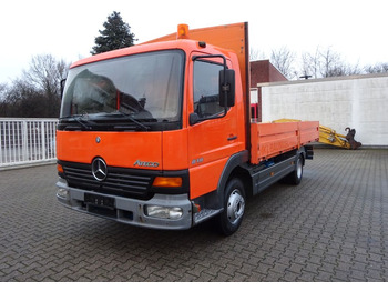 Furgoneta caja abierta Mercedes-Benz 818 Atego Pritsche 4x2: foto 2