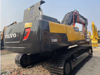 Excavadora de cadenas VOLVO EC360: foto 2