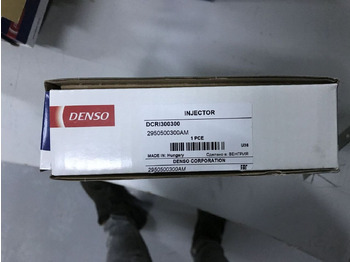 Inyector para Coche nuevo Bosch 2018 295050-0300  for Nissan SUV-NAVARA automobile: foto 2