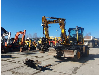 Excavadora de ruedas JCB