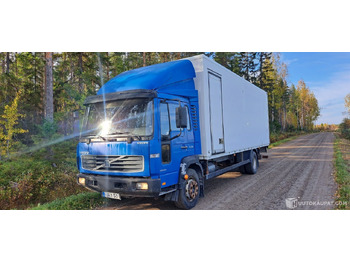 Camión caja cerrada VOLVO FL 220