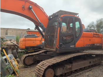 Excavadora de cadenas DOOSAN DX260