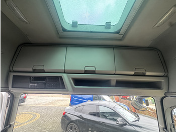 Cabina e interior FORD