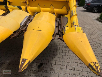 Cabezal de maíz New Holland MF875W: foto 4