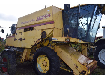 Cosechadora de granos NEW HOLLAND