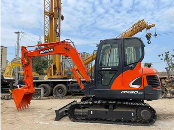Miniexcavadora DOOSAN DX60