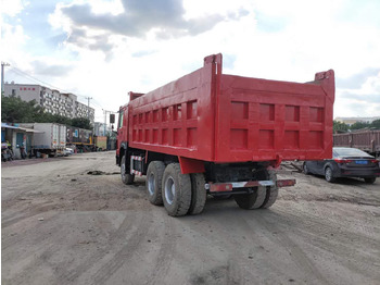 Camión volquete SINOTRUK HOWO 6x4: foto 5