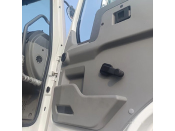 Camión volquete Sinotruk Howo 6*4: foto 4