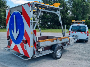 Remolque Nissen Absperrtafel 2022 A31/18 FAT Verkehrsleittafel Verkehrsleitanhänger Verkehrssicherungsanhänger Leitanhänger Leittafel Baustellenabsicherung: foto 3