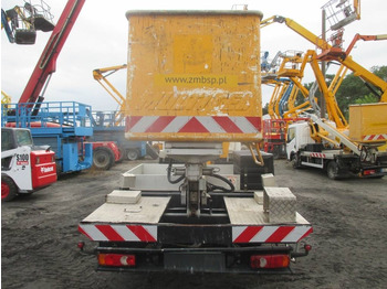 Camión con plataforma elevadora Multitel MT 202: foto 4