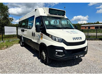 Minibús IVECO Daily