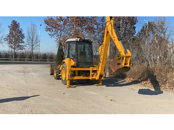Retroexcavadora NEW HOLLAND LB95: foto 4