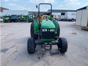 Tractor JOHN DEERE 4710: foto 2