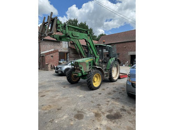 Tractor JOHN DEERE 6230