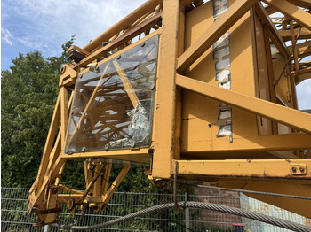 Grúa automontante LIEBHERR