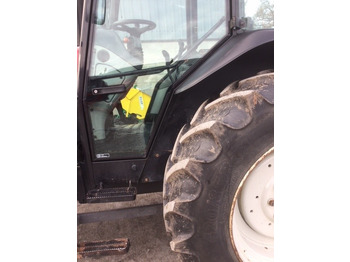 Tractor 2016 Valtra A93, one local owner machine: foto 5