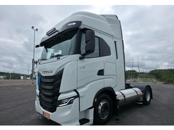 Cabeza tractora IVECO