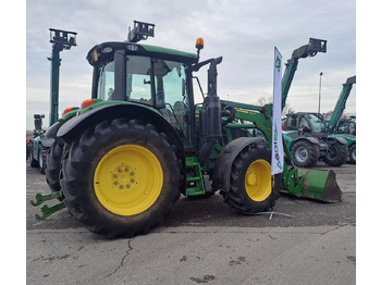 Tractor JOHN DEERE 6120R CON CARICATORE FRONTALE 623 M: foto 3 Tractor JOHN DEERE 6120R CON CARICATORE FRONTALE 623 M: foto 3