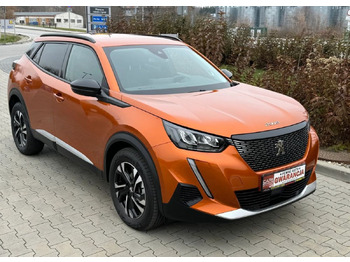 SUV/ Todoterreno Peugeot 2008 Peugeot 1.2 benz 100 km Allure 6tys przebieg fabrycznie nowy: foto 3