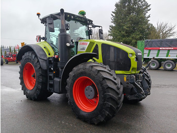 Tractor CLAAS Axion 920