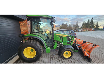 Tractor JOHN DEERE