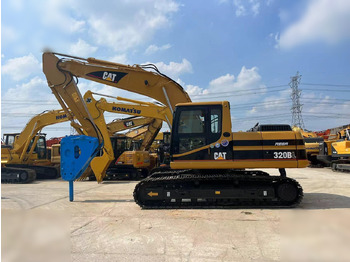 Excavadora de cadenas CATERPILLAR 320BL