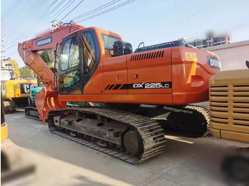 Excavadora de cadenas DOOSAN DX225LC-5