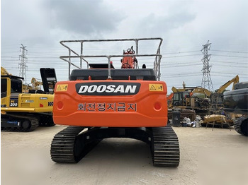 Excavadora de cadenas DOOSAN DX260 LC: foto 3