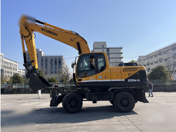 Excavadora de ruedas HYUNDAI