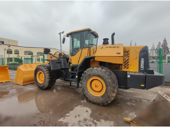 Cargadora de ruedas SDLG