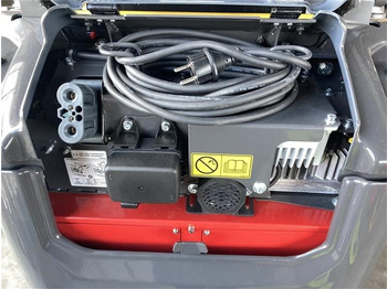 Miniexcavadora New Holland E15x Elektrisk: foto 4 Miniexcavadora New Holland E15x Elektrisk: foto 4