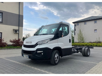 Camión chasis IVECO Daily 35c13