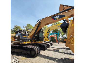 Excavadora de cadenas CATERPILLAR 320D2