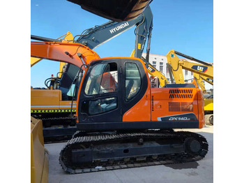 Excavadora DOOSAN DX140