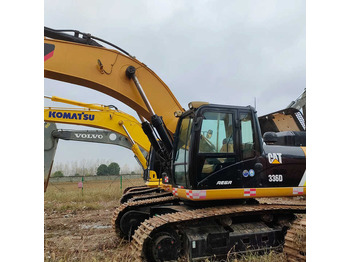 Excavadora de cadenas CATERPILLAR