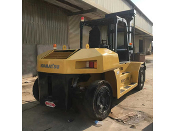 Leasing para  Nice Performance 100% Original komatsu 15tons Forklift on Sale  15 Ton Diesel Forklifts  Industrial  Price for Sale Nice Performance 100% Original komatsu 15tons Forklift on Sale  15 Ton Diesel Forklifts  Industrial  Price for Sale: foto 1
