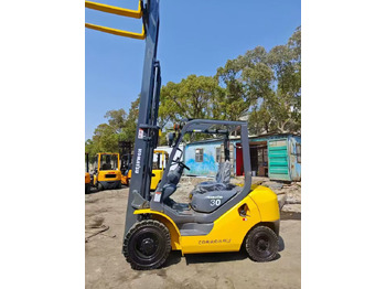 Excavadora KOMATSU