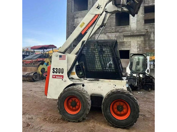 Minicargadora BOBCAT S300