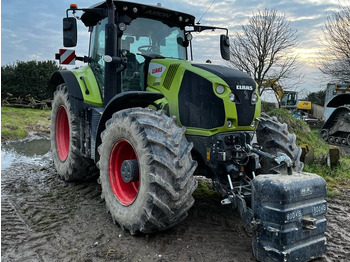 Tractor CLAAS Axion 830