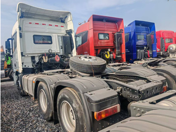 Semirremolque volquete Auman 6×4: foto 2 Semirremolque volquete Auman 6×4: foto 2