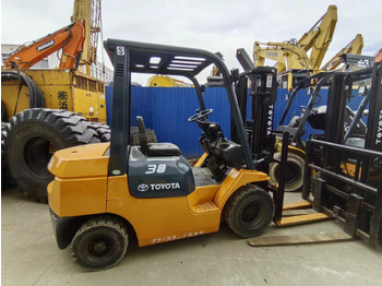 Carretilla elevadora diésel TOYOTA