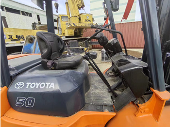 Carretilla elevadora diésel TOYOTA